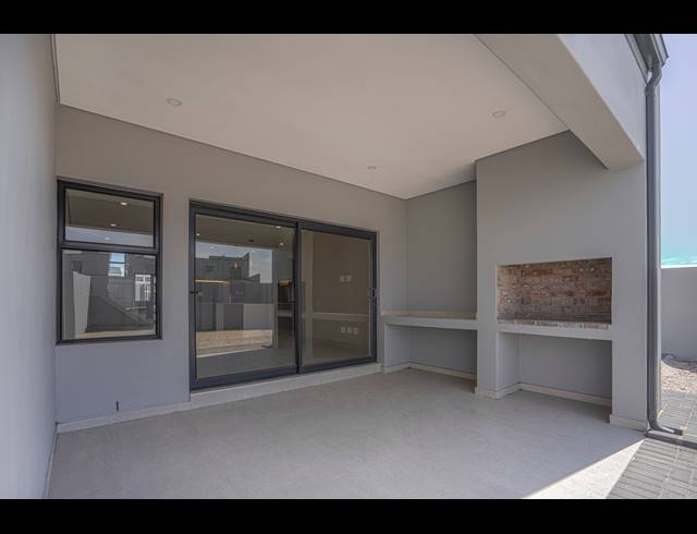 4 BEDROOM HOUSE FOR SALE IN SANDOWN